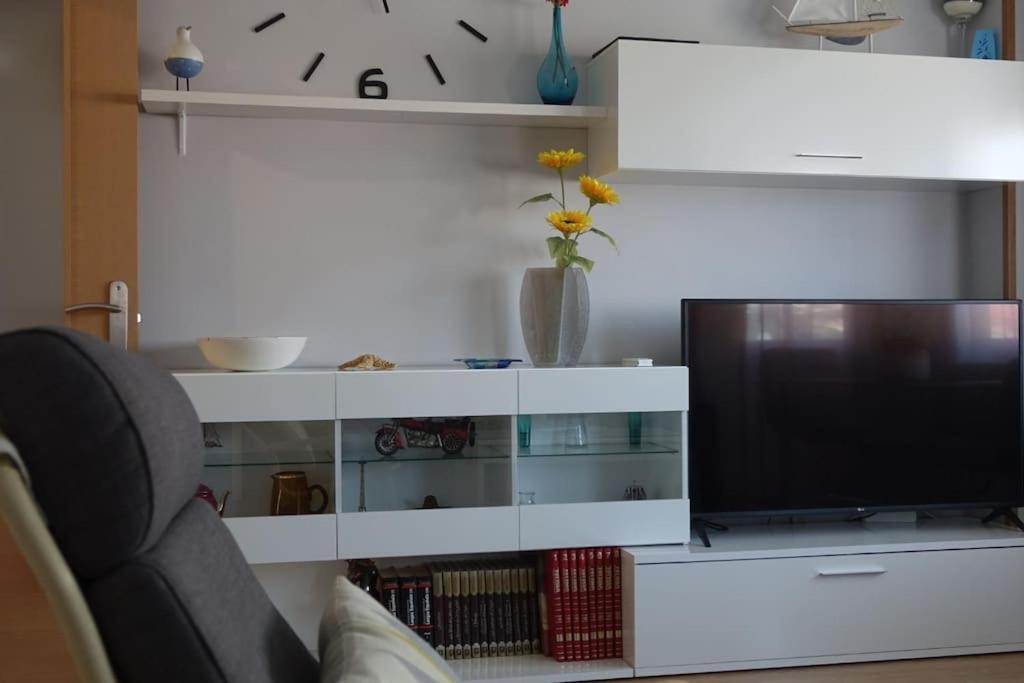 Palomar Mostoles Superhost Con Garaje 5 Pax ภายนอก รูปภาพ
