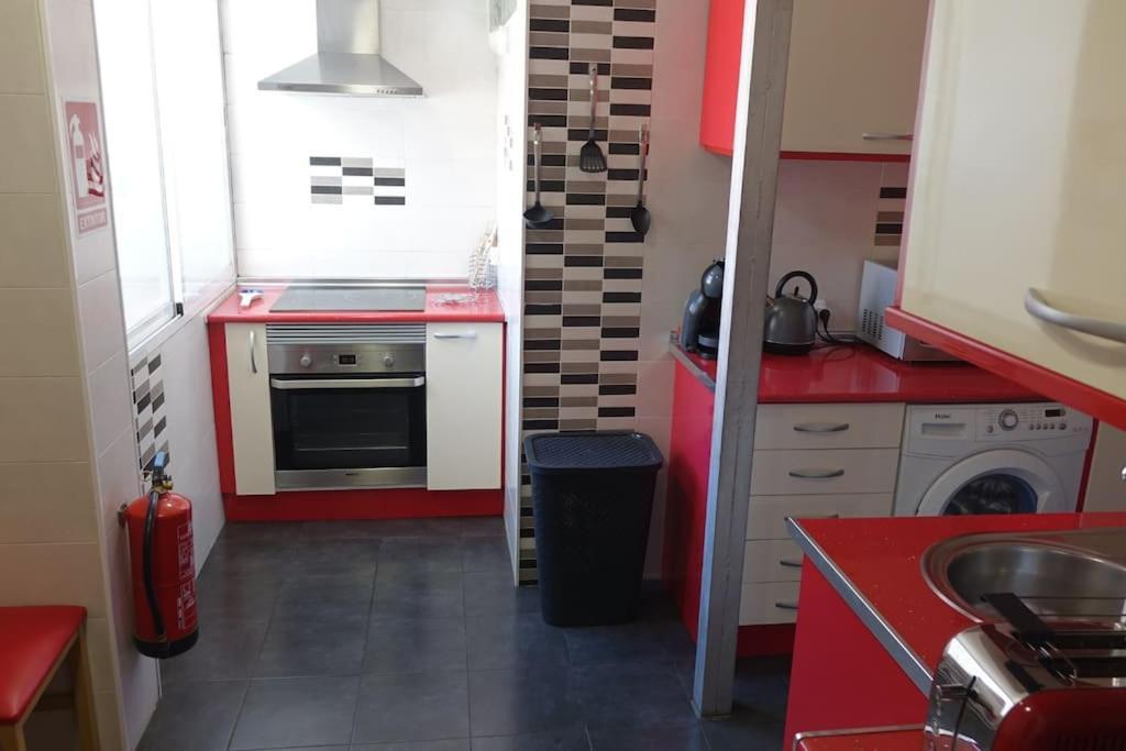 Palomar Mostoles Superhost Con Garaje 5 Pax ภายนอก รูปภาพ
